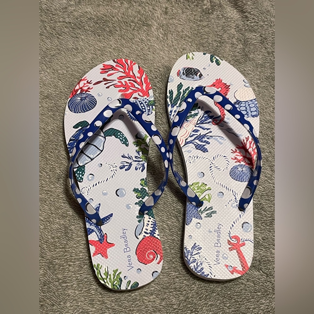 NWOT- Vera Bradley- Flip Flops- Size Medium (7-8)